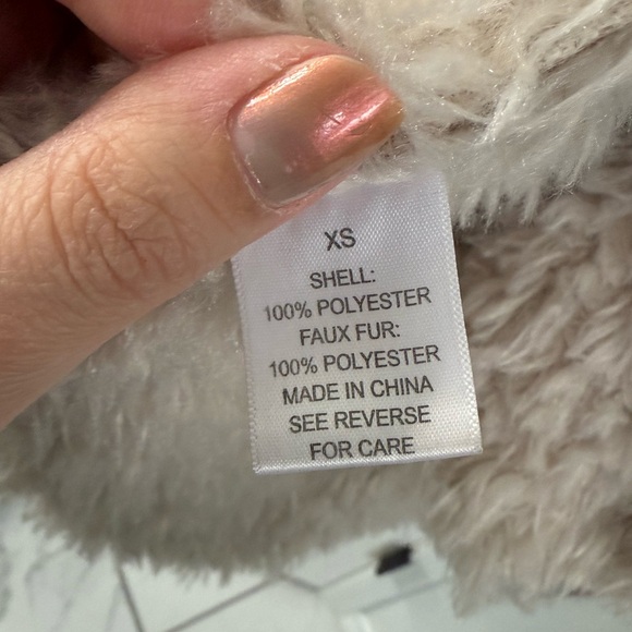 Pete and Greta Shearling coat - Picture 3 of 9